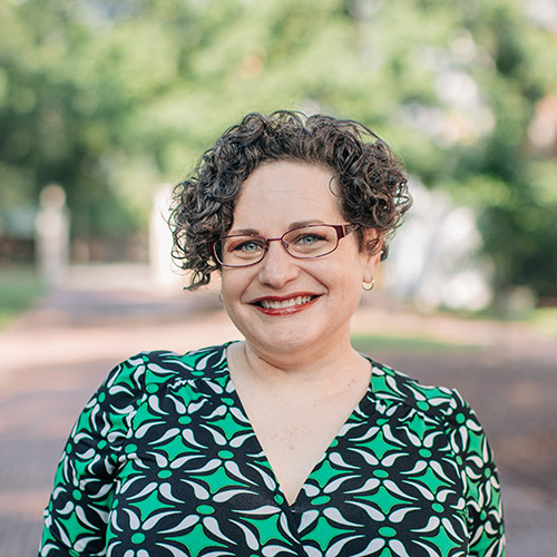 Headshot of Sarah Kelly