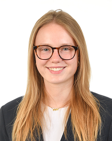 Caitlin Cassidy headshot