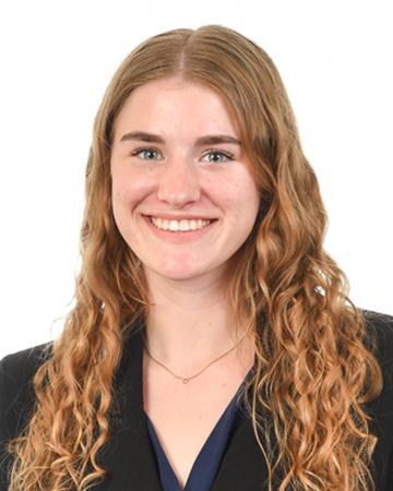 Laura Tedesco headshot