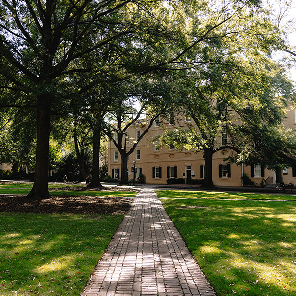 path and building on the USC Horseshoe